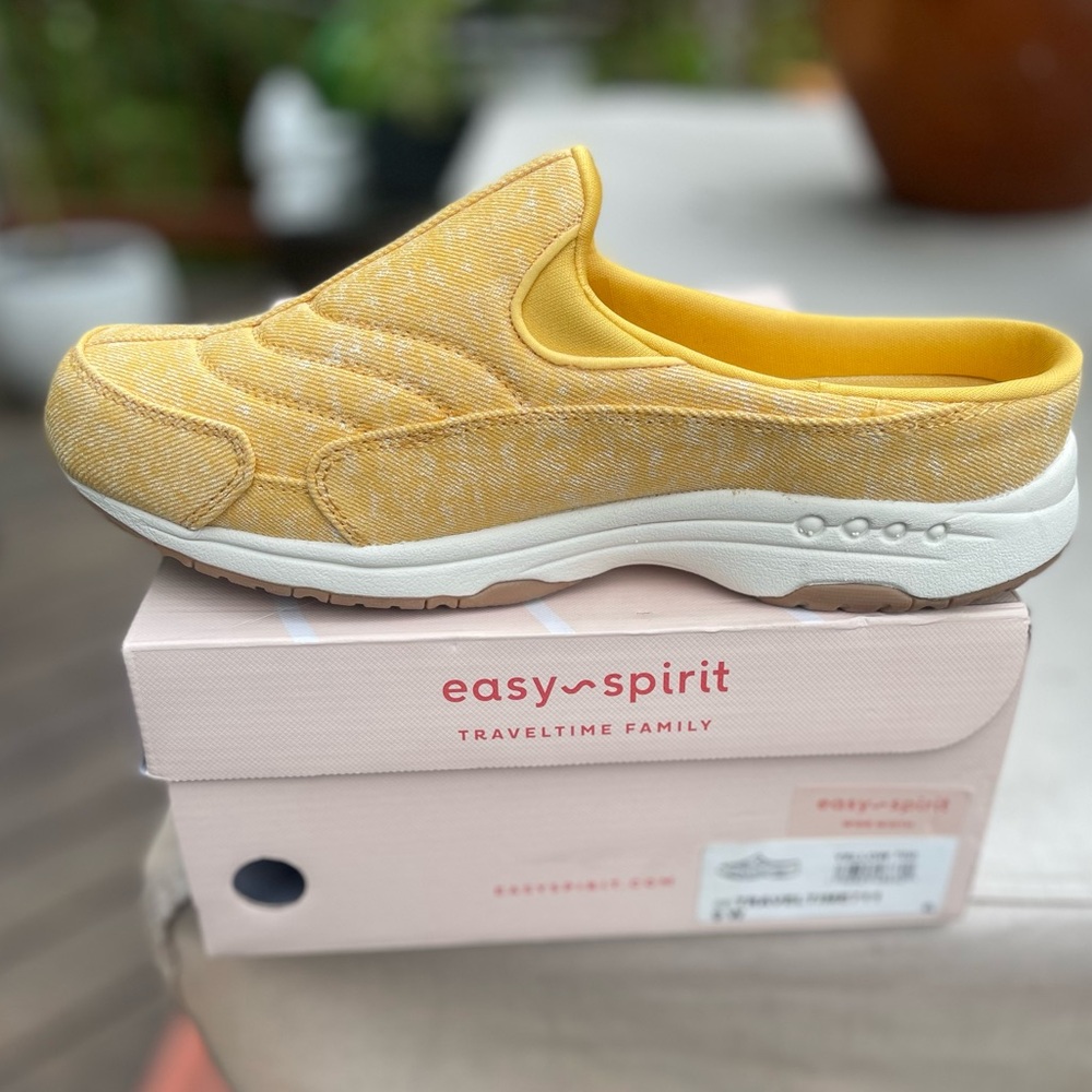 Easy~Spirit TravelTime Family WideWidth